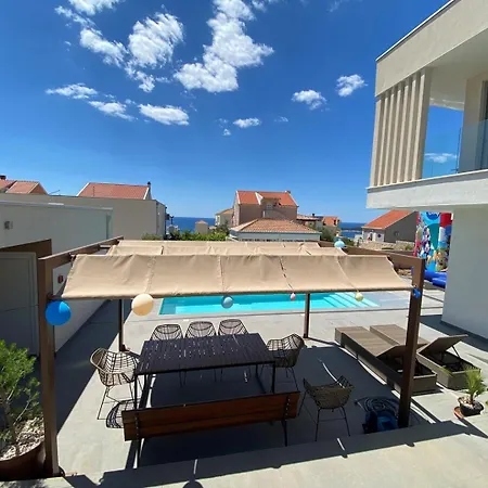 New! With Heated Pool In * Cavtat