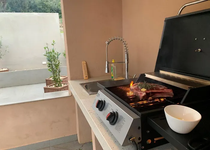 New! With Heated Pool In * Cavtat