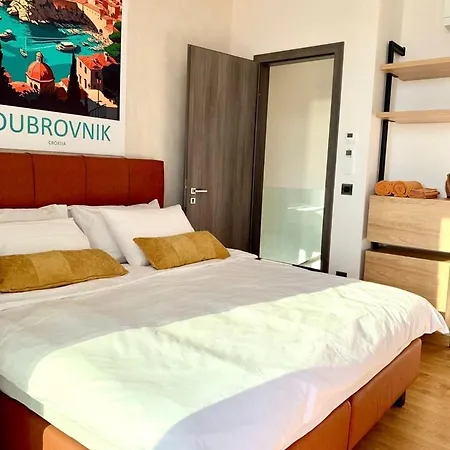 Villa New! With Heated Pool In Cavtat
