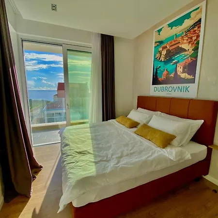 Villa New! With Heated Pool In *