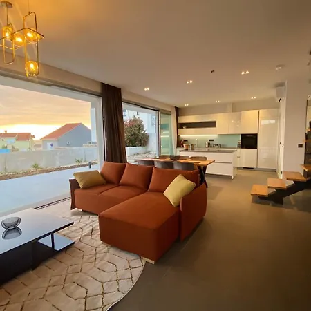 New! With Heated Pool In *