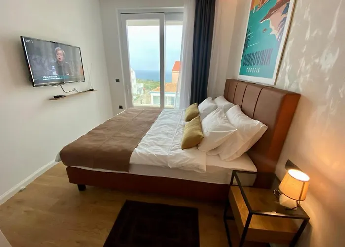 New! With Heated Pool In Villa Cavtat