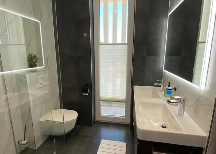 New! With Heated Pool In Villa