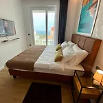 New! With Heated Pool In Vila Cavtat